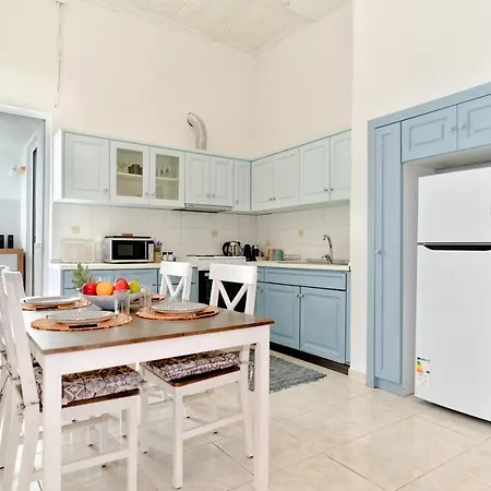 בית נופש Almi Traditional House Koskinou (Rhodes)