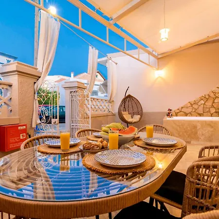 펜션 Almi Traditional House *